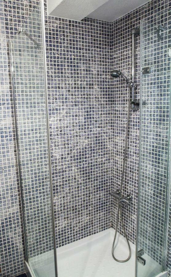 Cozy And Spacious Apartment In Graca, Lisbona Esterno foto
