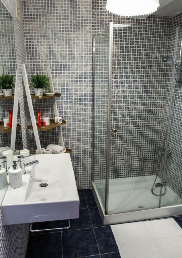 Cozy And Spacious Apartment In Graca, Lisbona Esterno foto