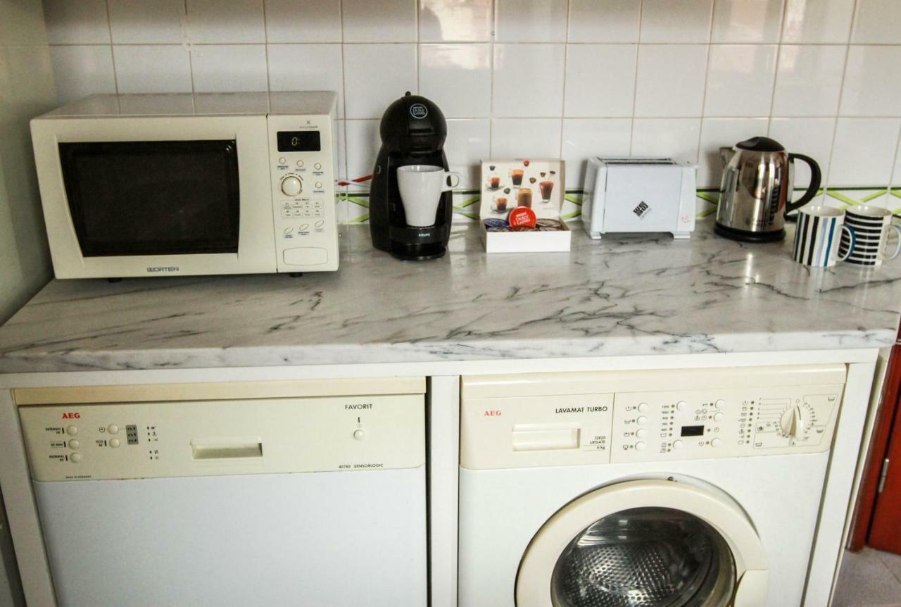 Cozy And Spacious Apartment In Graca, Lisbona Esterno foto