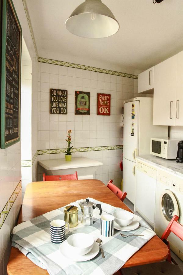 Cozy And Spacious Apartment In Graca, Lisbona Esterno foto